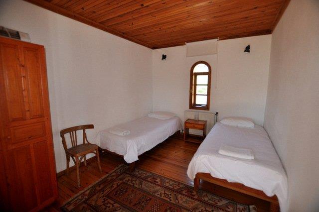 Сельчук: St John's House