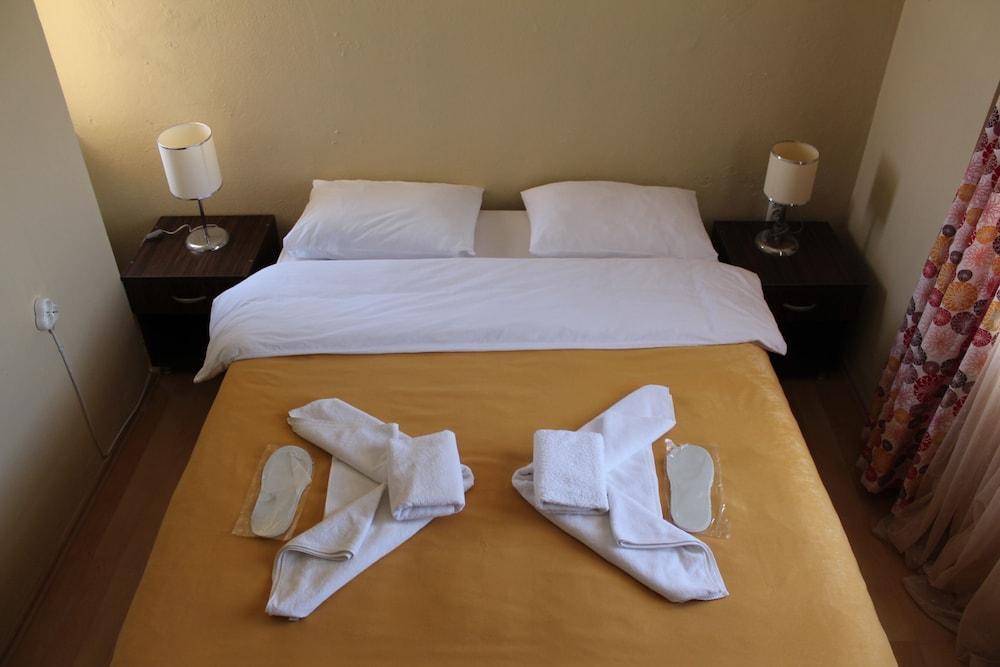 Сатлюс: Kalanora Otel
