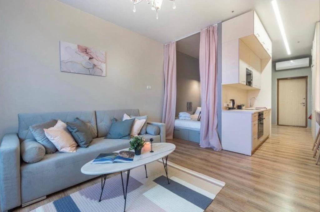 Новоивановское: Sky Club Apartments Сколково