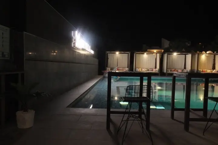 Чешме: Sevilla Otel
