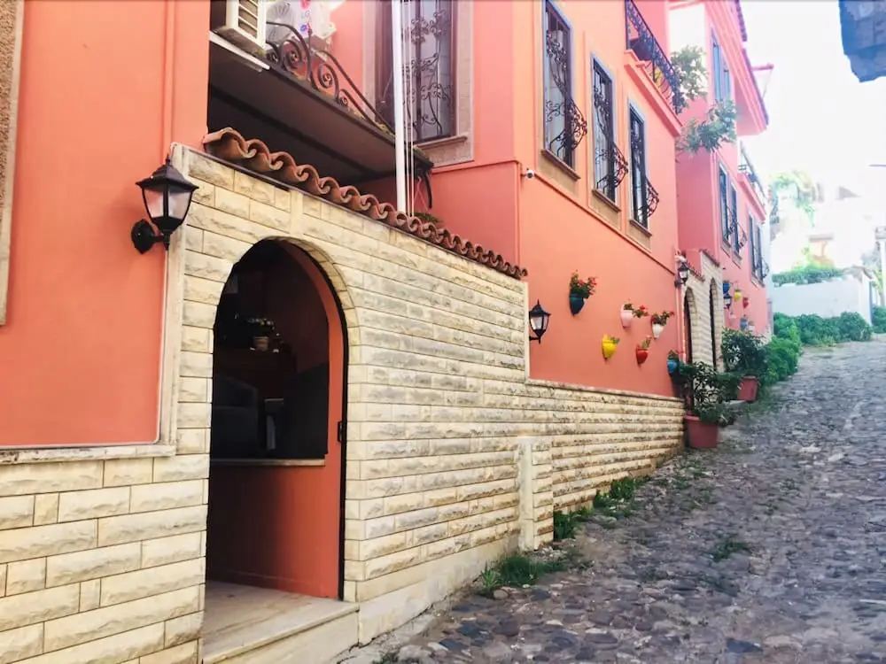 Айвалык: Cundahan Otel