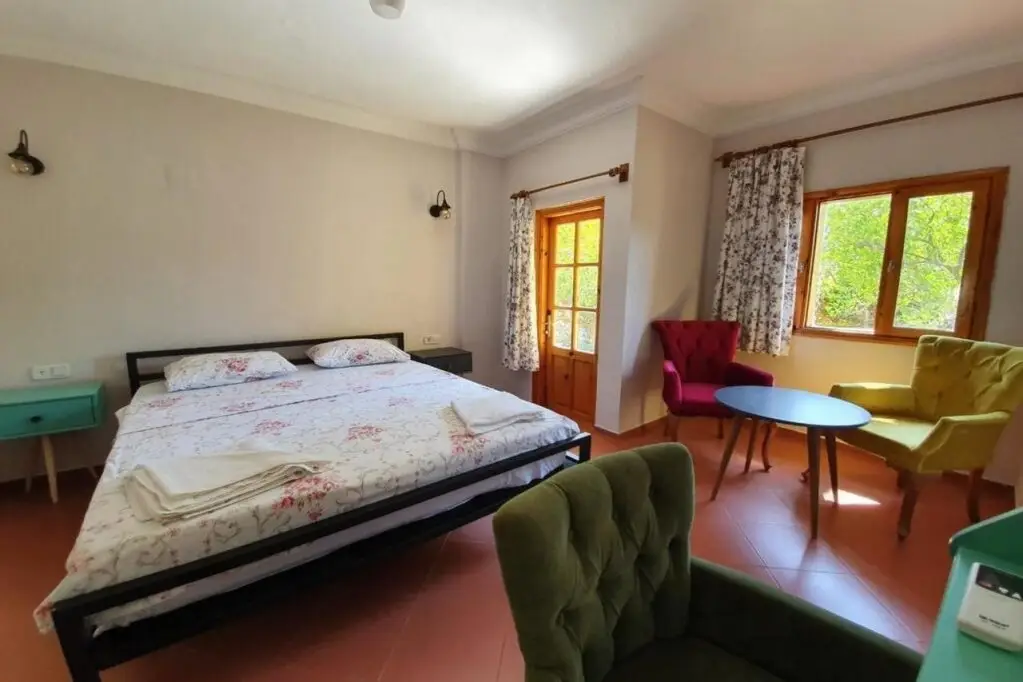 Чиралы: Oblomov Hotel