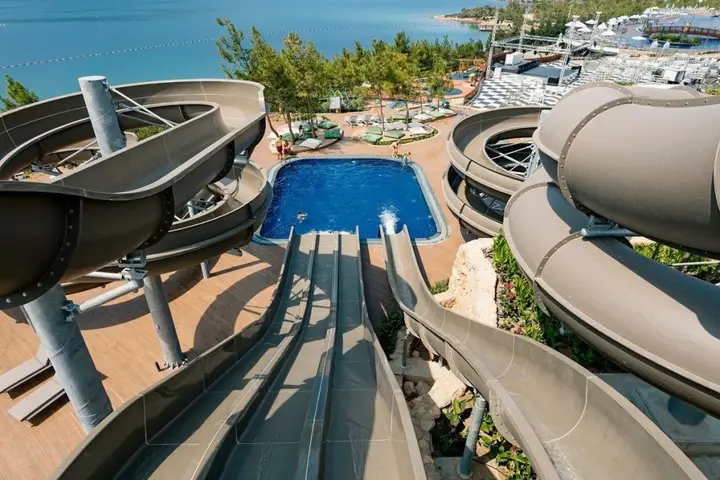 Гюверджинлик: B2b Titanic Deluxe Bodrum