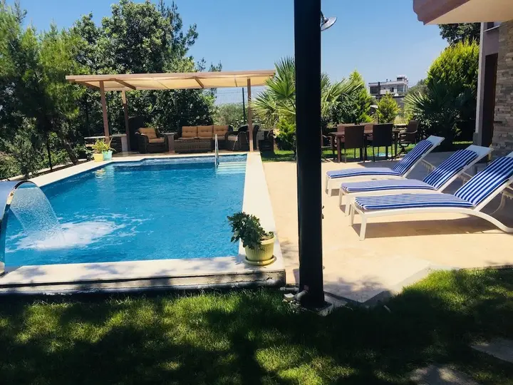 Урла: Palmiye Villa