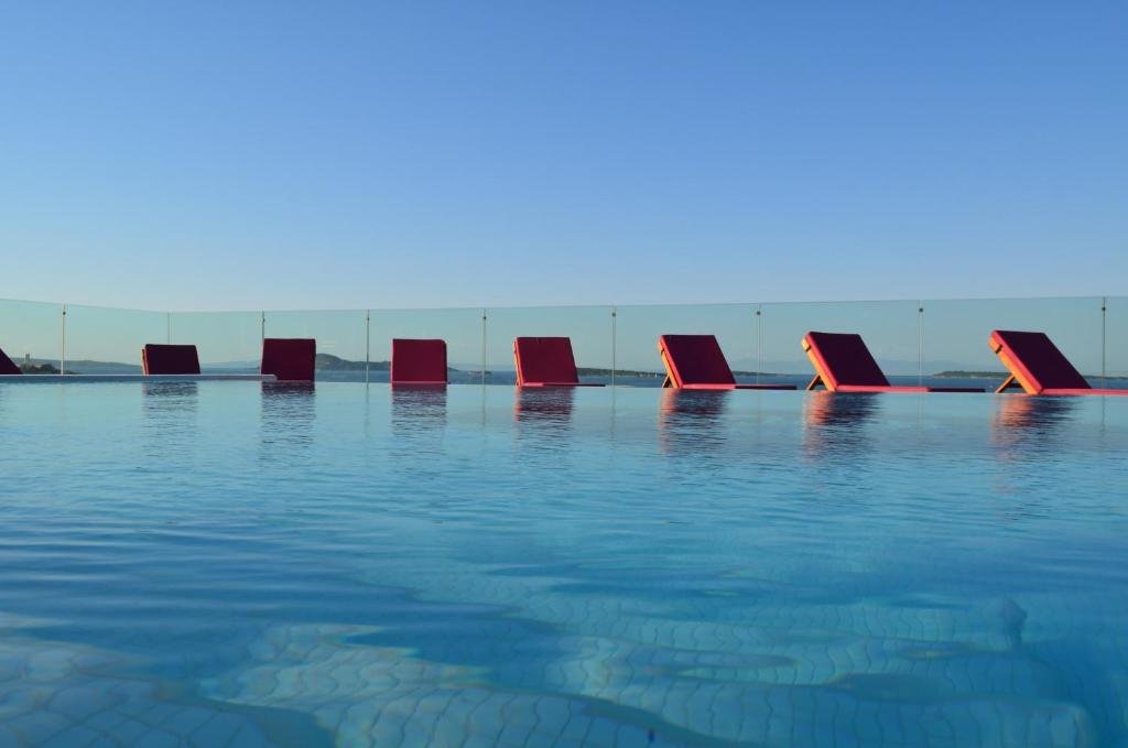Урла: Ferush Otel