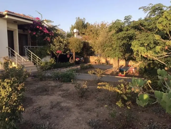 Караман: Villa with Private Garden in Karaman