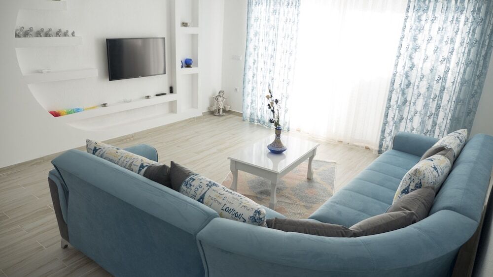 KAL2200 Villa Zeytin Uzumlu 2 Bedrooms — фото 1