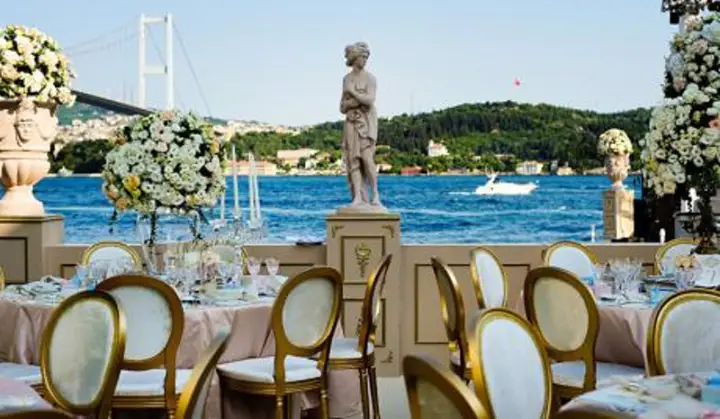 Стамбул: The Marmara Esma Sultan