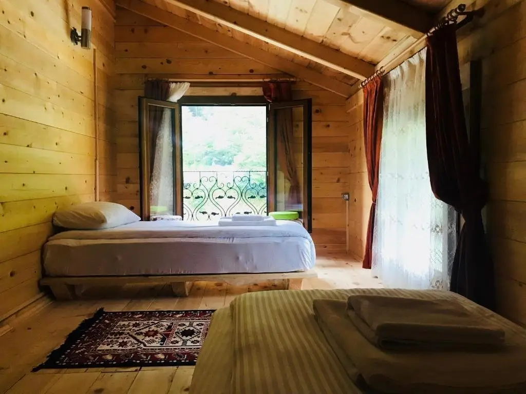 Чамлыхемшин: Aden River Hotel