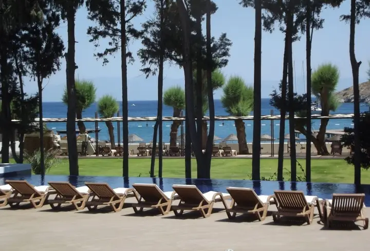 Акьярлар: Medis Hotel