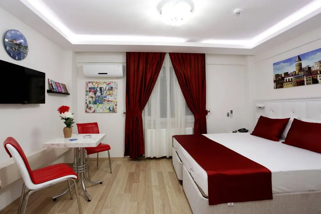 Taksim İstiklal Suites — фото 1