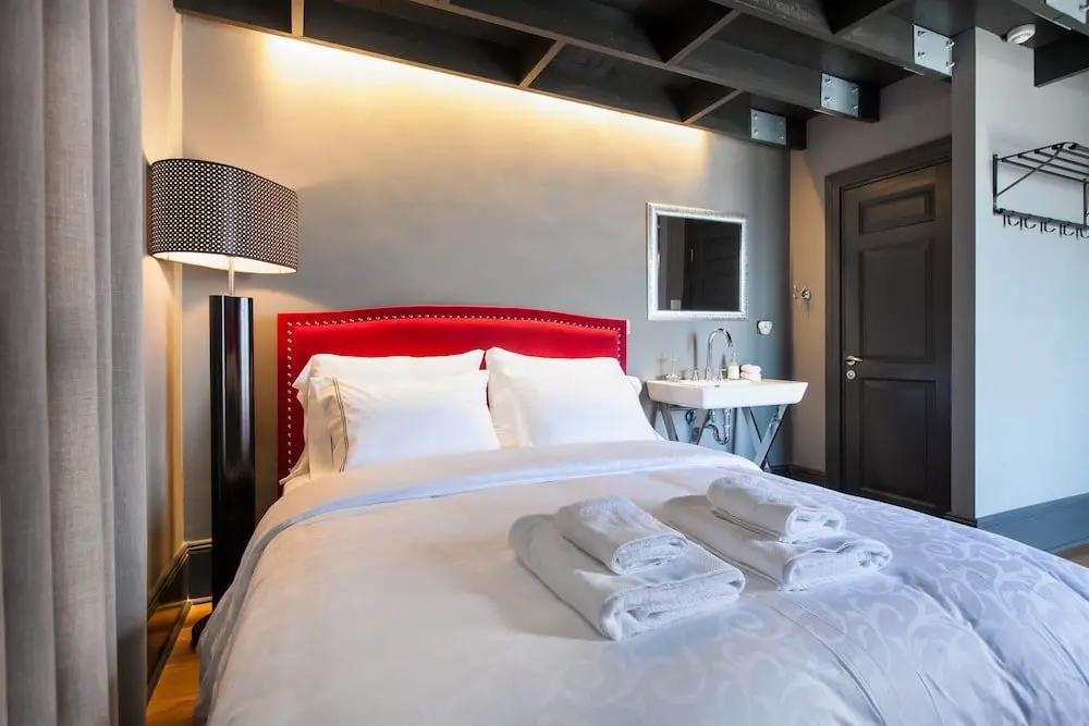 Стамбул: 3 Bedrooms Apartment w Sea View and Terrace