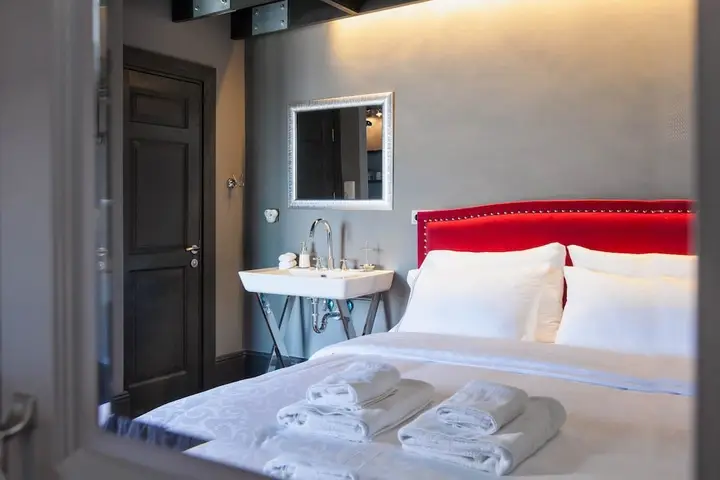 Стамбул: 3 Bedrooms Apartment w Sea View and Terrace