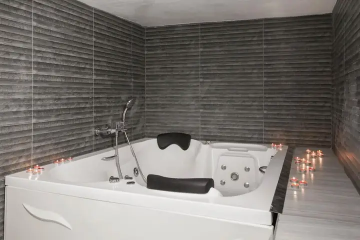 Стамбул: 1 Bedroom Apartment w Kitchen