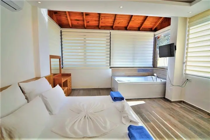 Исламлар: Villa Alize 2