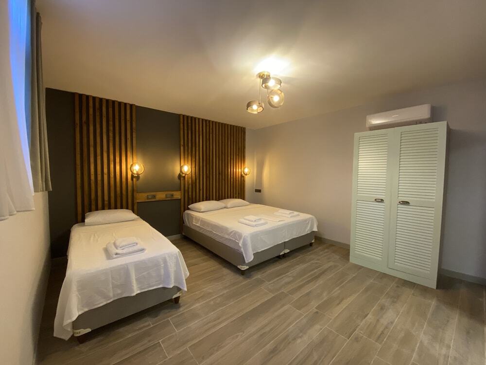 Бозджаада: Elyada Otel ve Bağ Evi (+8 Yaş)