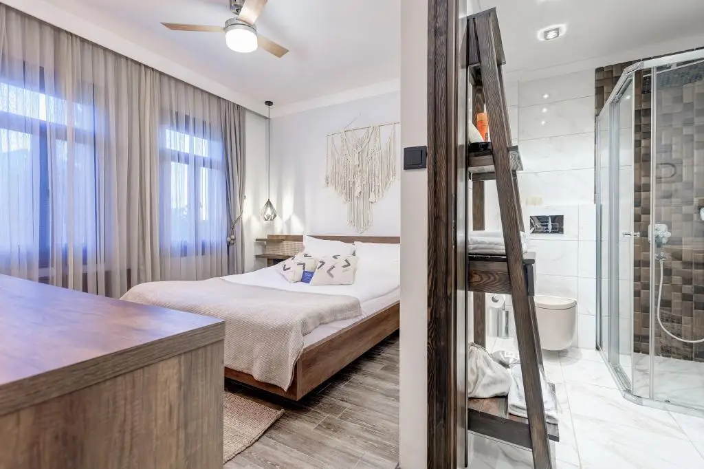 Айвалык: Parna Hotel