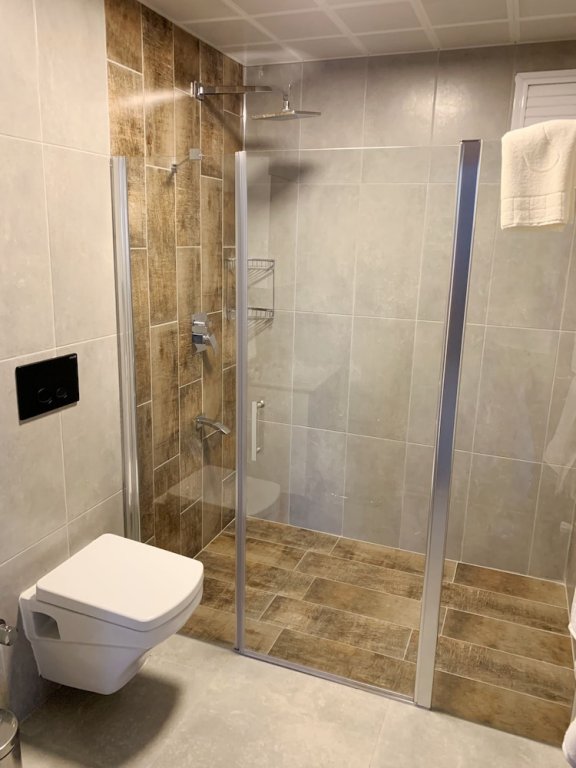 Токат: Khall Suite's