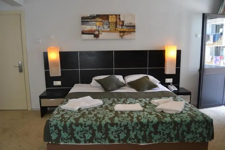 Чынарджык: Grand Krone Hotel