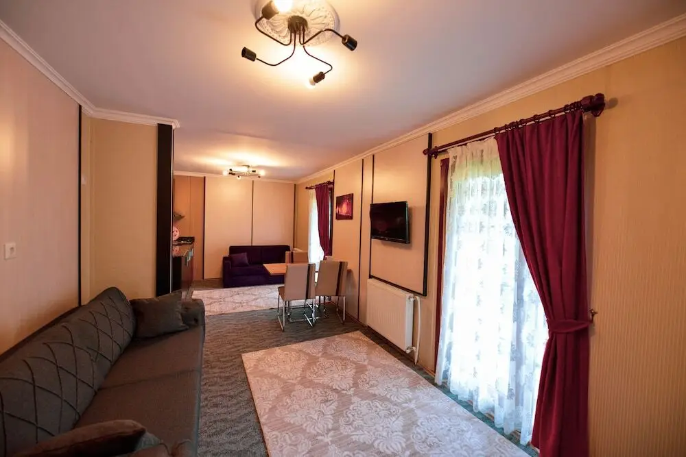 Узунгёль: Monoir Suite