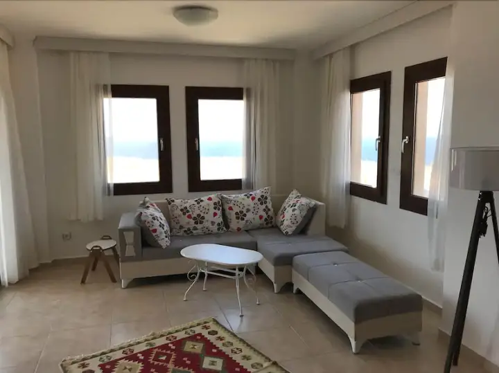 Гюндоган: Villa with Jacuzzi in Peninsula