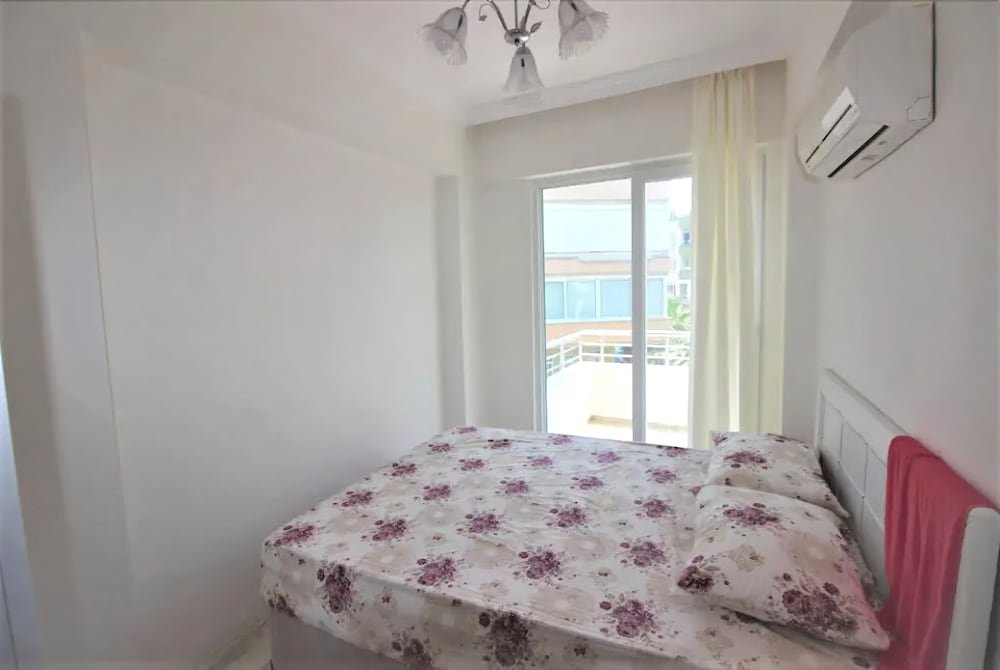 Аланья: Gullerpinari Beach Apartment Yali