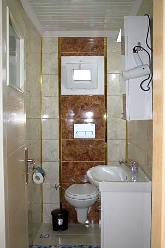 Айвалык: Senar Naz Otel