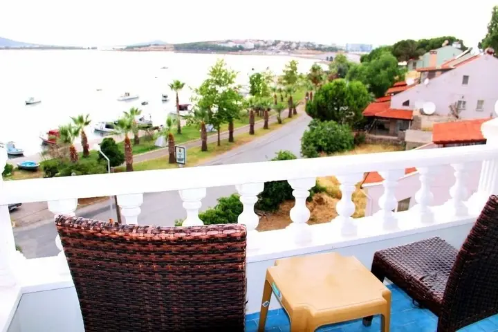Айвалык: Senar Naz Otel