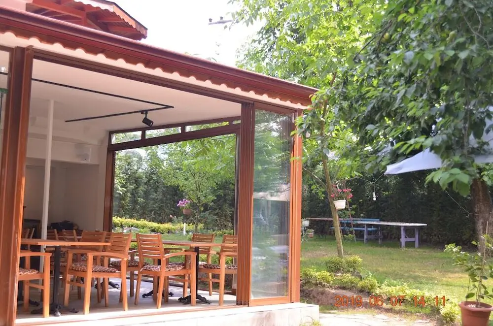 Янык: Beyaz Ev Butik Otel Masukiye