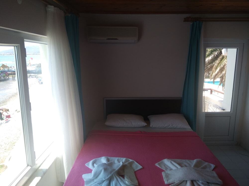 Кучуккую: Ares Tatil Koyu