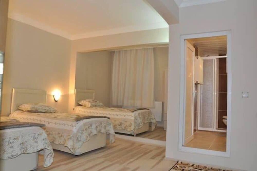 Сарыкамыш: Otel Celik Palas