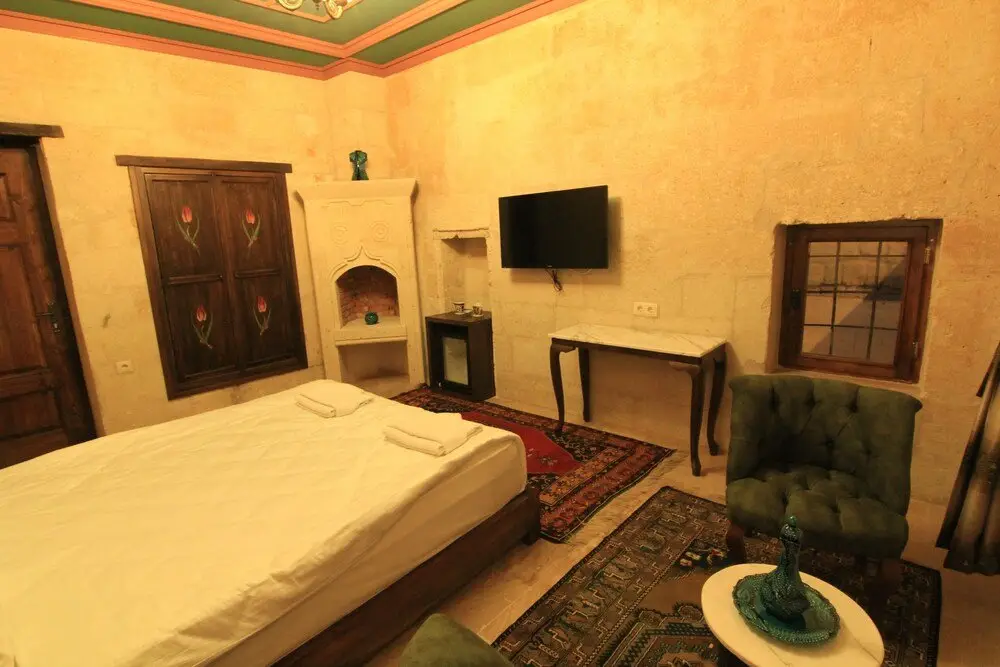 Ургуп: Tafana Cave & Stone Lodge