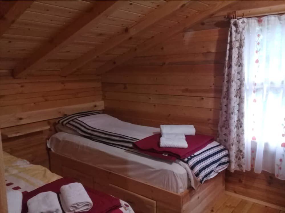 Чамлыхемшин: Pokut Inn