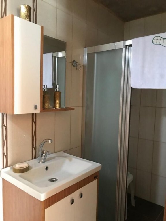 Чамлыхемшин: Pokut Inn