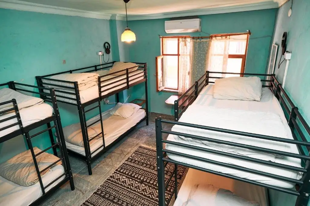 Анталья: Hostel Vague