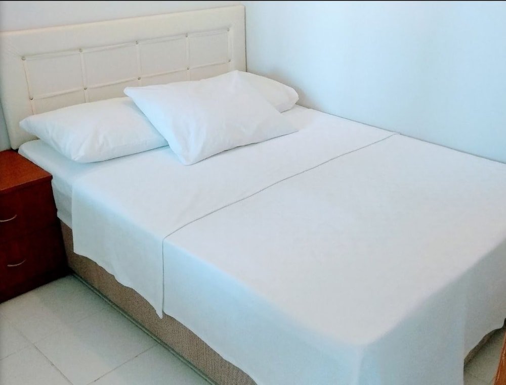 Гузеляли: On Motel