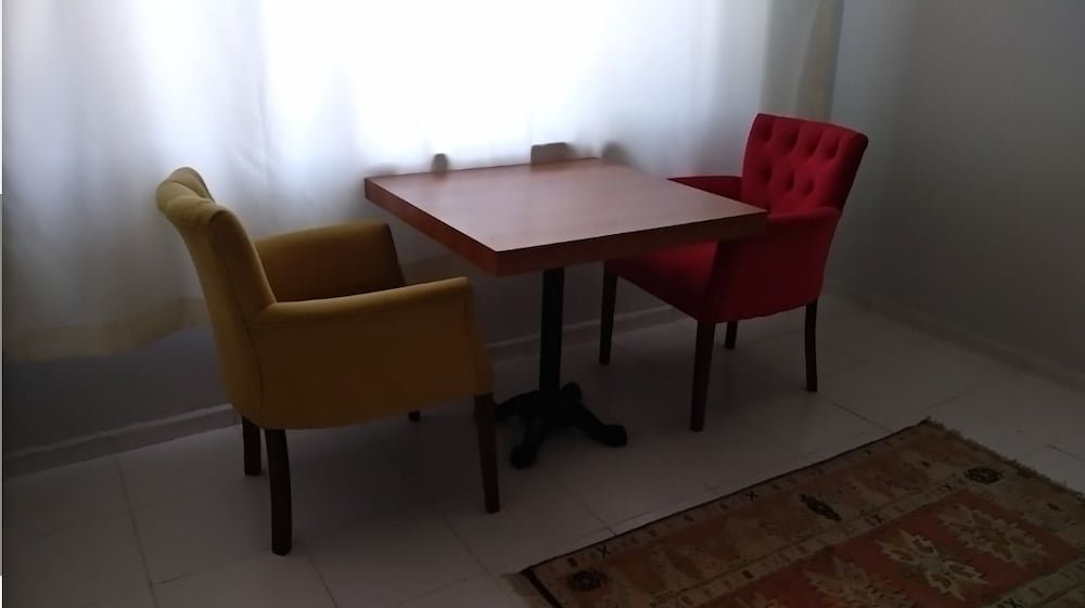 Гузеляли: On Motel