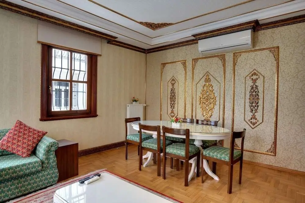 Стамбул: Emirganli Ottoman House