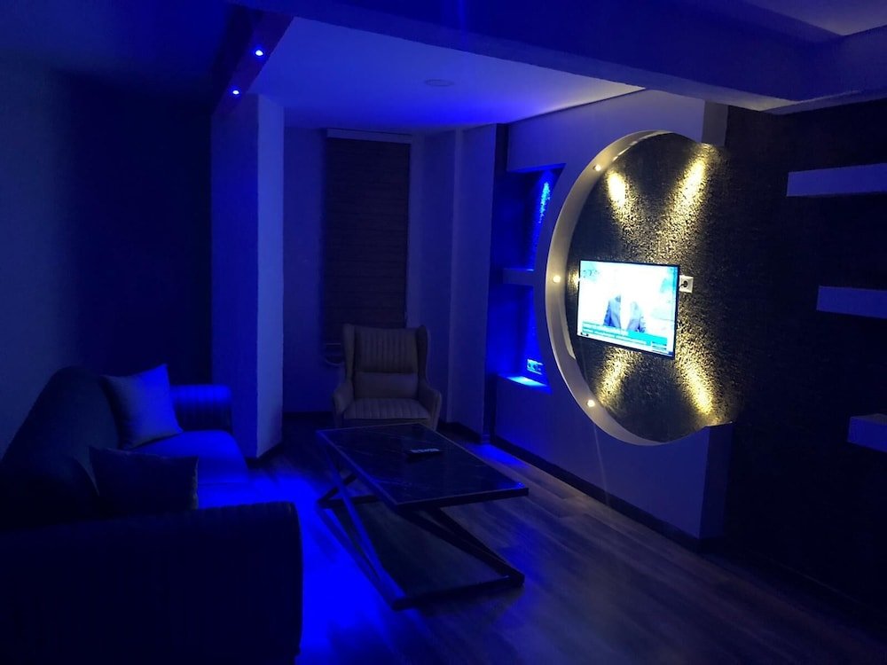 Бурса: H&M Suit Residence