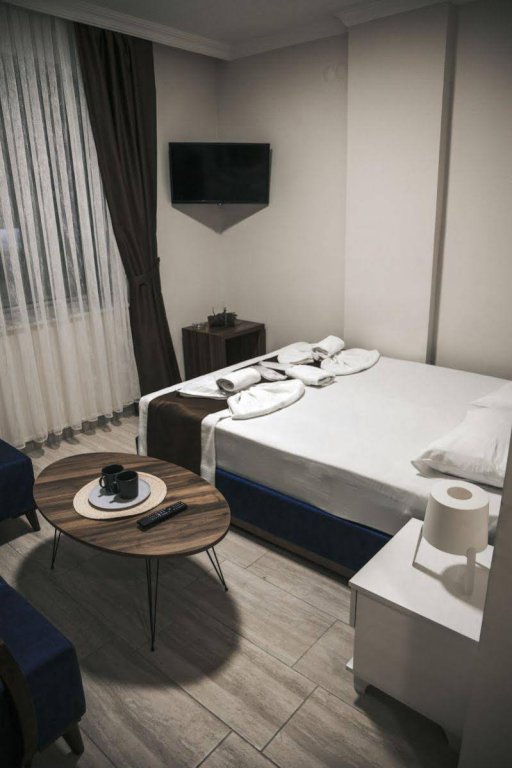 Измир: Bornova Otel