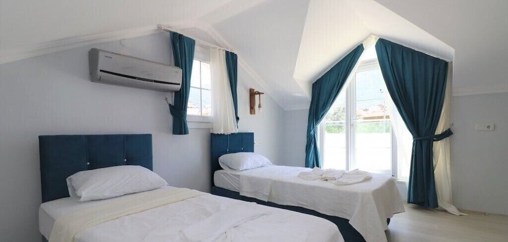 Фетхие: Villa AKD1  by JoyLettings