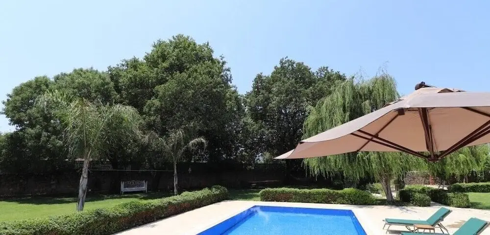 Фетхие: Villa BLN1 by JoyLettings