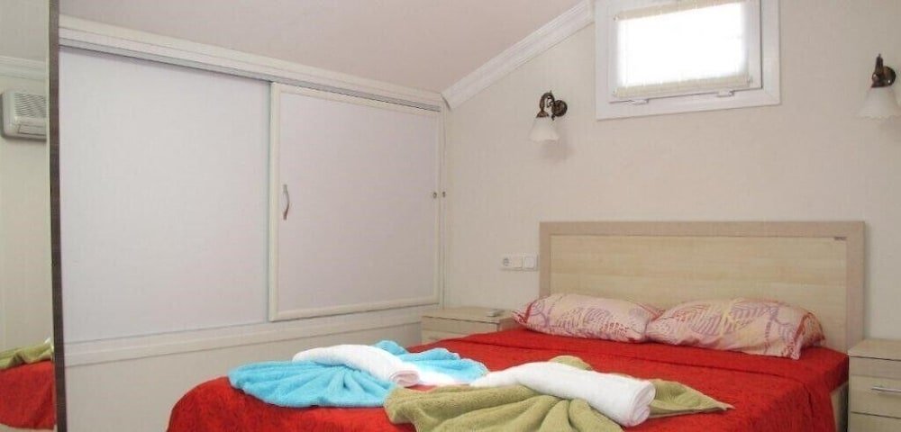 Фетхие: Villa ALC2 by JoyLettings