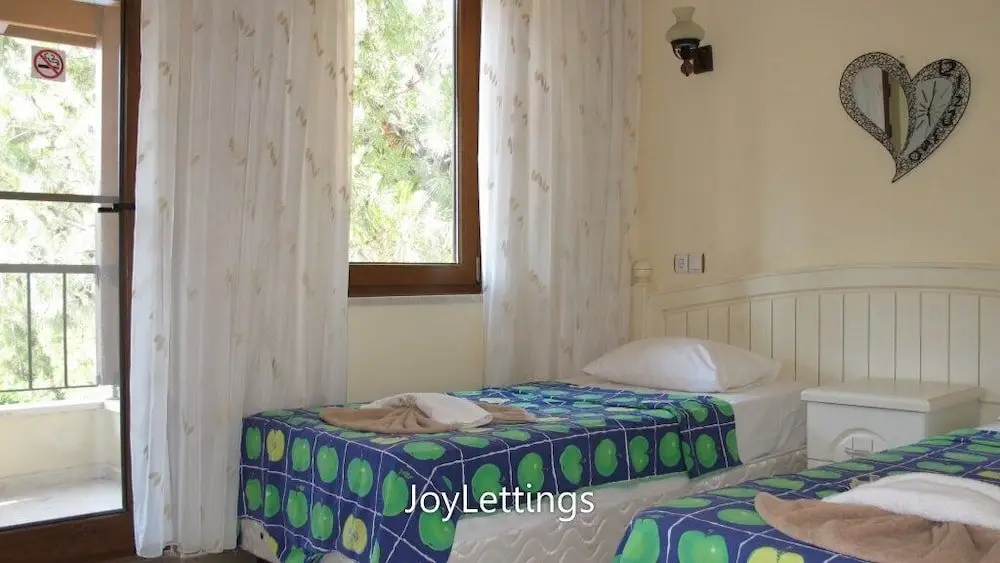 Фетхие: Villa AX03 by JoyLettings