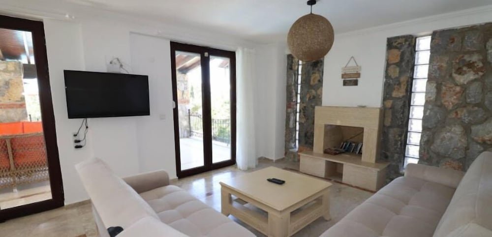 Фетхие: Villa XT12 by JoyLettings