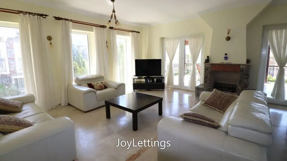 Фетхие: Villa FT01 by JoyLettings