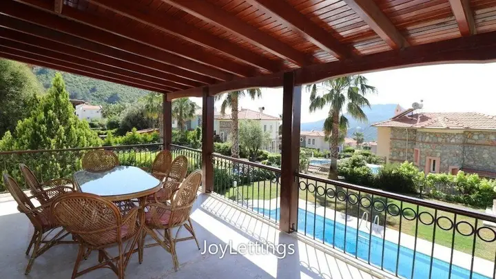 Фетхие: Villa FT01 by JoyLettings