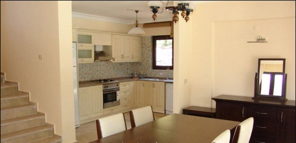 Фетхие: Villa AX08 by JoyLettings