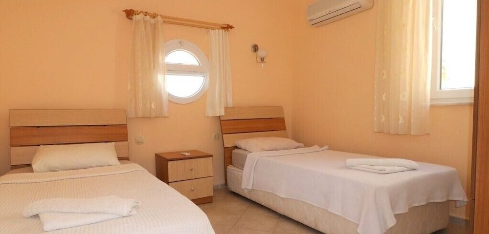 Фетхие: Villa YS07 by JoyLettings