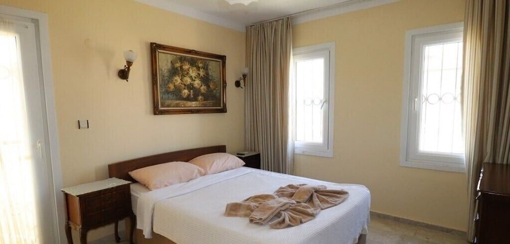 Фетхие: Villa FT04 by JoyLettings
